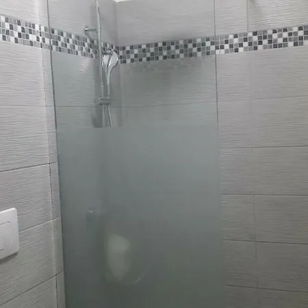 Apartment Le Mediterranee Menton